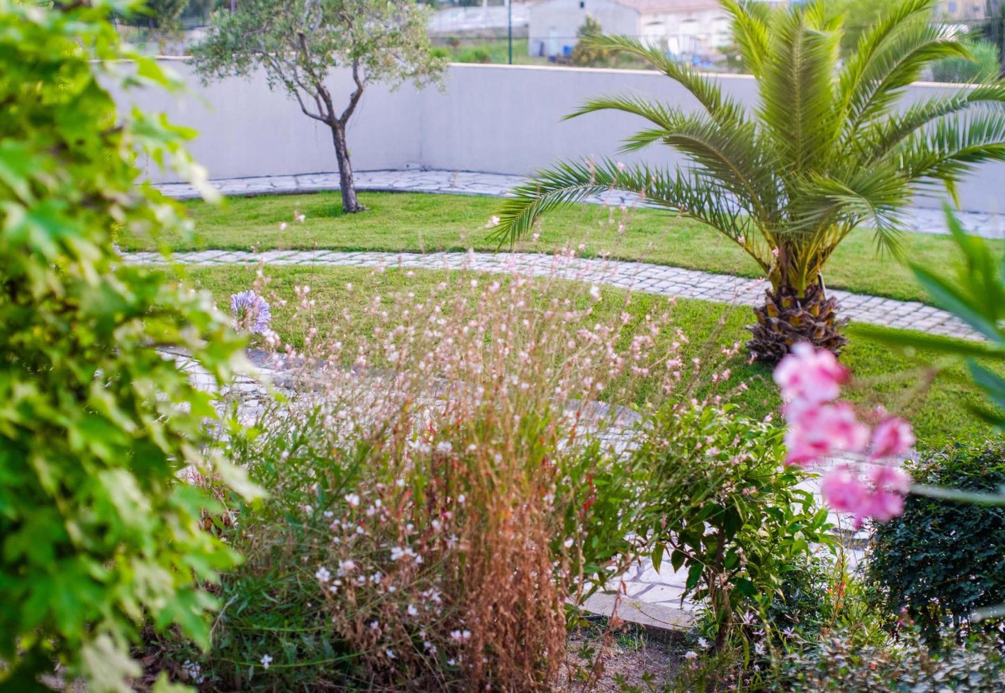 B&B Hotel Villeneuve Loubet Village Zewnętrze zdjęcie