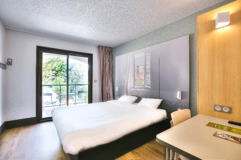 B&B Hotel Villeneuve Loubet Village Zewnętrze zdjęcie